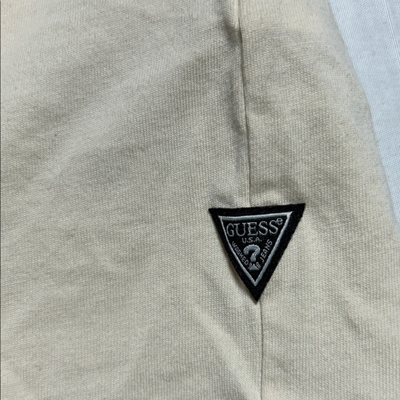 Guess Men's Beige Graphic Tee 100% organic Cotton Size Small NWT‎ - Picture 3 of 11